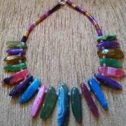 Multi-coloured agate necklace