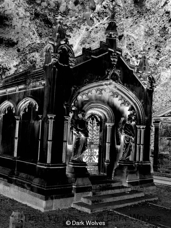 gothic tomb 2