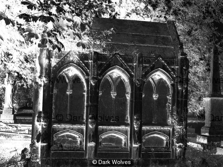 Brompton tomb 2