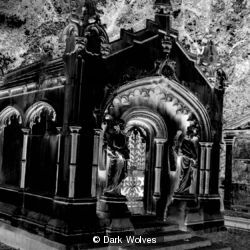 gothic tomb 2