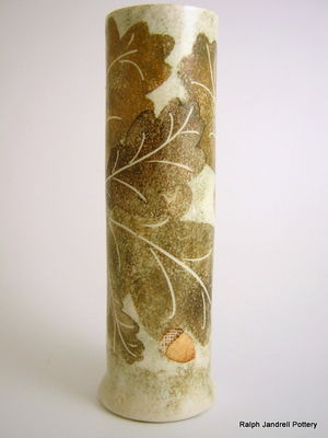Large cylinder vase- Oakleaf design