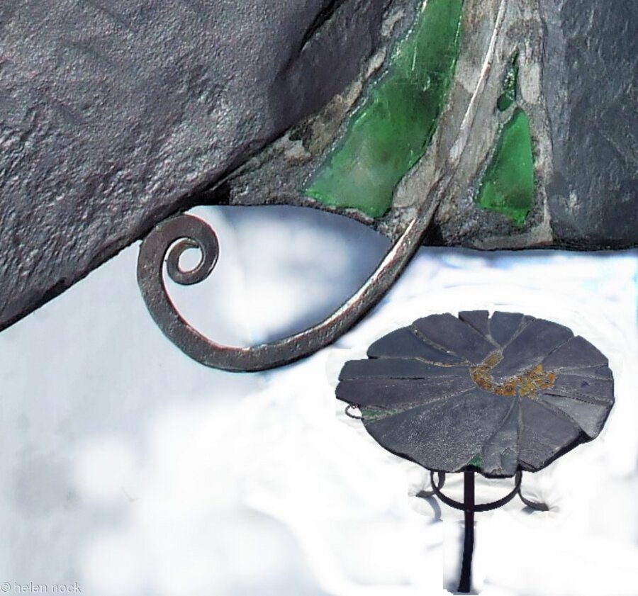 Garden table 'Lazy Daisy' edge detail      