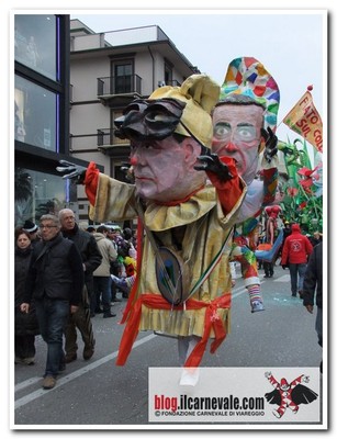 viareggio carnival figure