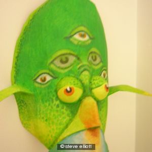 alien with eyes mask