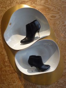 Stella McCartneys store Tokyo