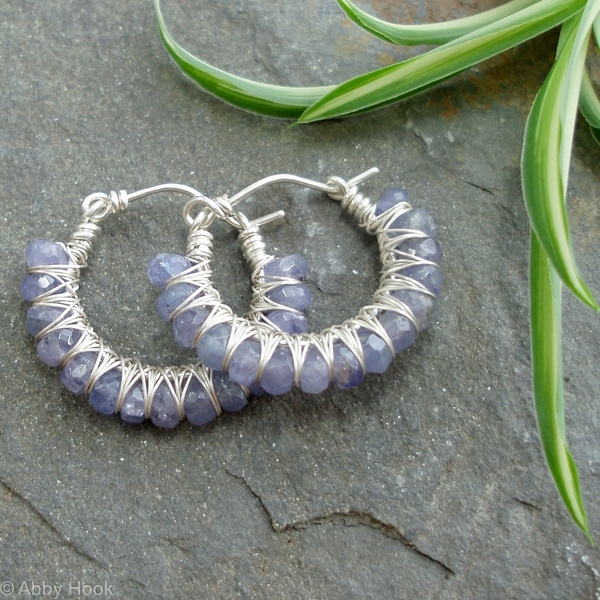 Kiss Kross Hoop Earrings - Tanzanite
