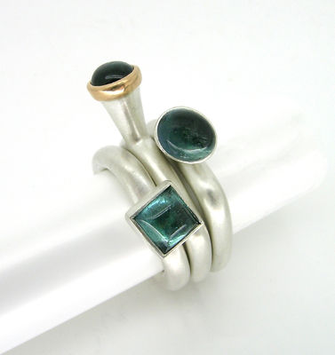 Companion ring stackers