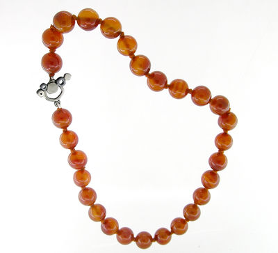 lamella beaded necklace