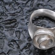 Tendril ring