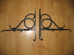 Pair of traditional hanging brackets