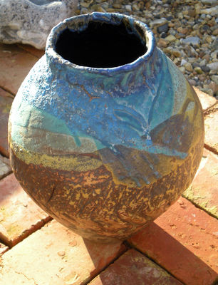 stoneware vessel 13