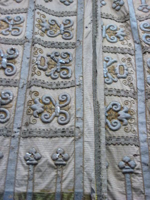 C5256 - Couched Panels