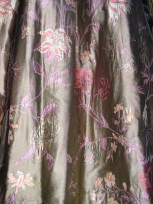 c9046 - green and lilac brocade