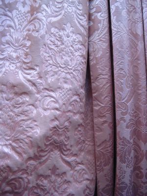 c2044 coral damask