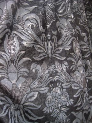 c2917 black and grey printed damask