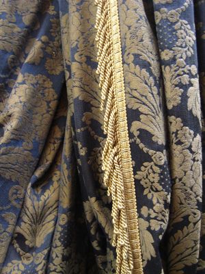 c2187 navy and gold damask