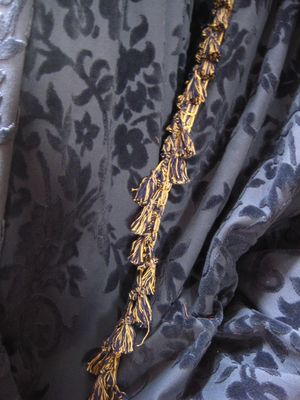 c2828 dark blue floral cut velvet