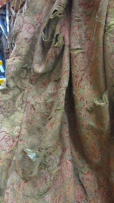 c1590-red-olive-worn-tapestry
