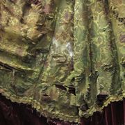 c1937-gold-grn-red-tapesrty-velvet-bottom