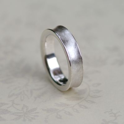 Circle Concave Ring £70