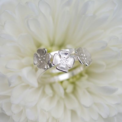 Poppy Cluster Ring £55