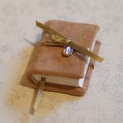 Sands 12 Tiny Book With Silver Footprint £16