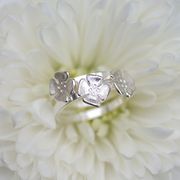 Poppy Cluster Ring £48