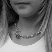 Shell Oyster and Large Pearl Necklace £75