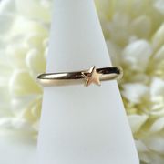 Gold Collection- 9ct Yellow Gold Star Ring £236