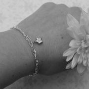 Gold Collection- 9ct Gold Star Bracelet £90