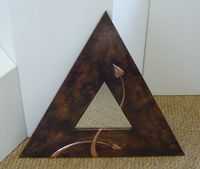 Tiangular copper mirror ( AB 1 )