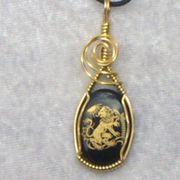 Leo zodiac pendant -035