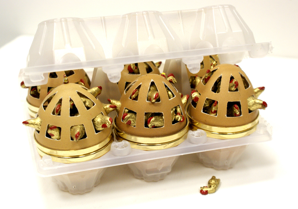 6 Caged Eggs